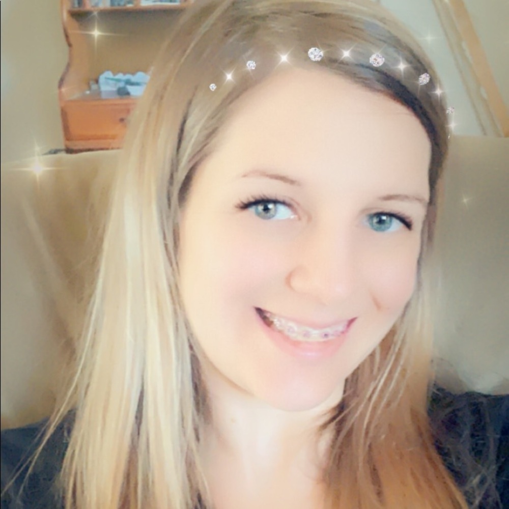 Meet your Posher, Jennifer